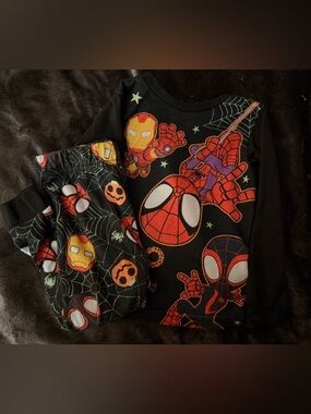 Marvel Spidey & Amazing Friends Halloween Pj set.